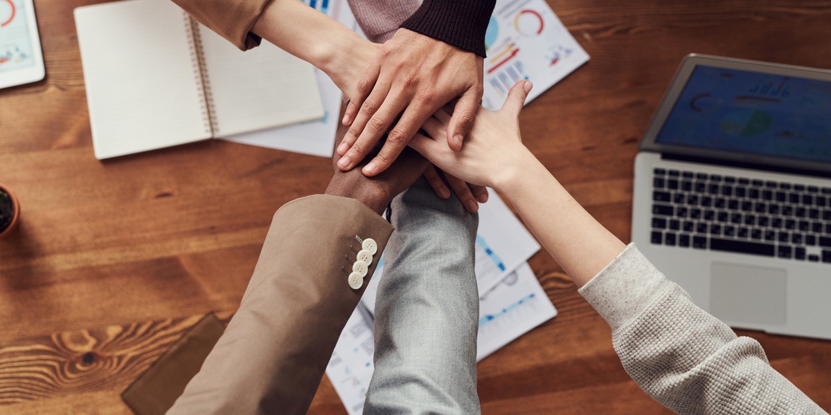 pexels-fauxels-3184418